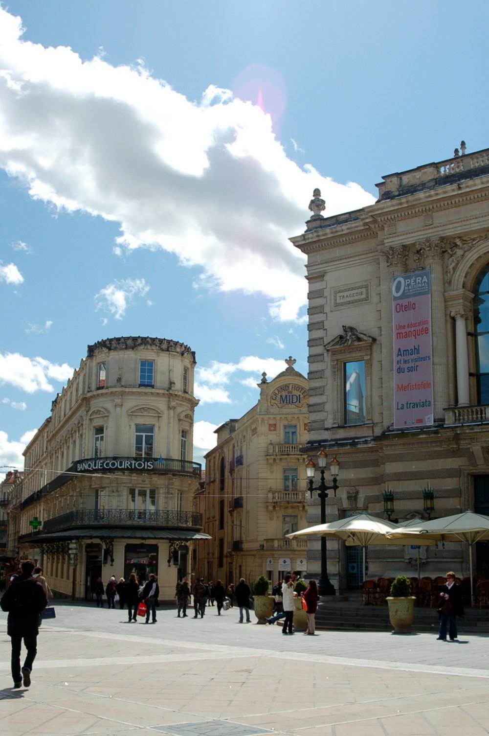Fontaine et place de la Comédie à Montpellier