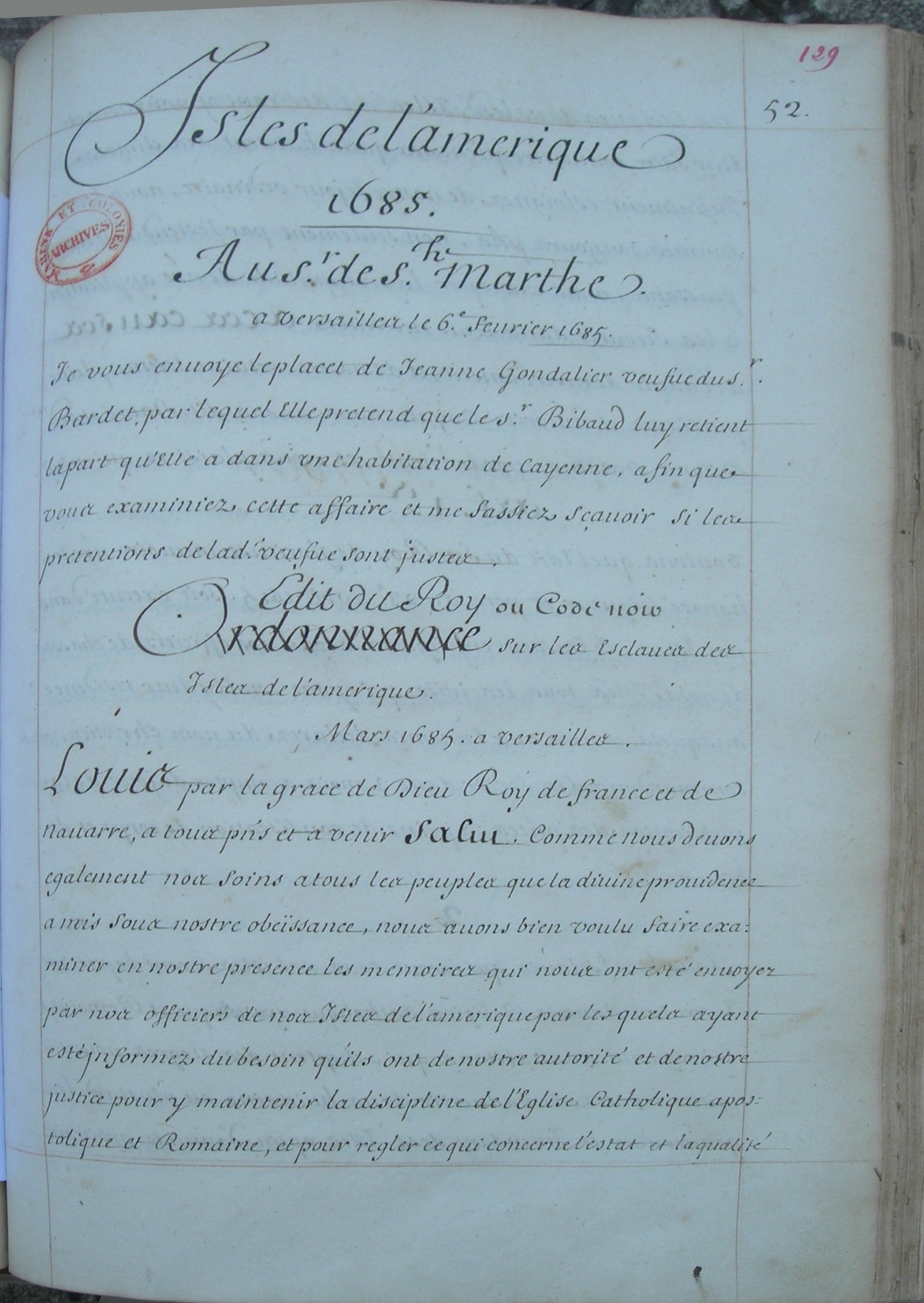 Page manuscrite à l’encre brune titrée « Isles de l’Amérique 1685 », avec la mention « Édit du Roy ou Code noir, sur les esclaves des Isles de l’Amérique, mars 1685, à Versailles »