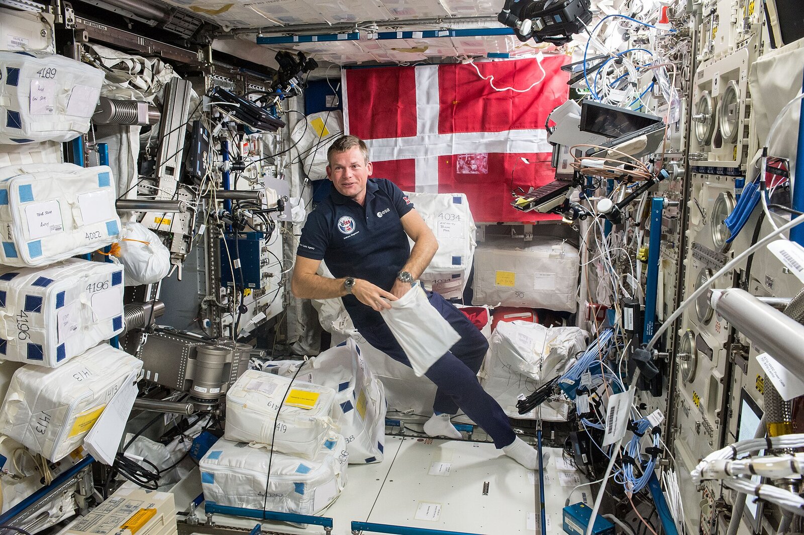 Astronaute européen dans le module Columbus de l’ISS