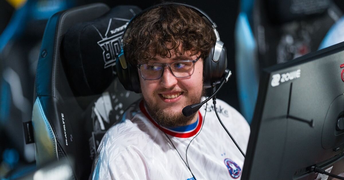 ZywOo sur scène lors du StarLadder Budapest Major 2025