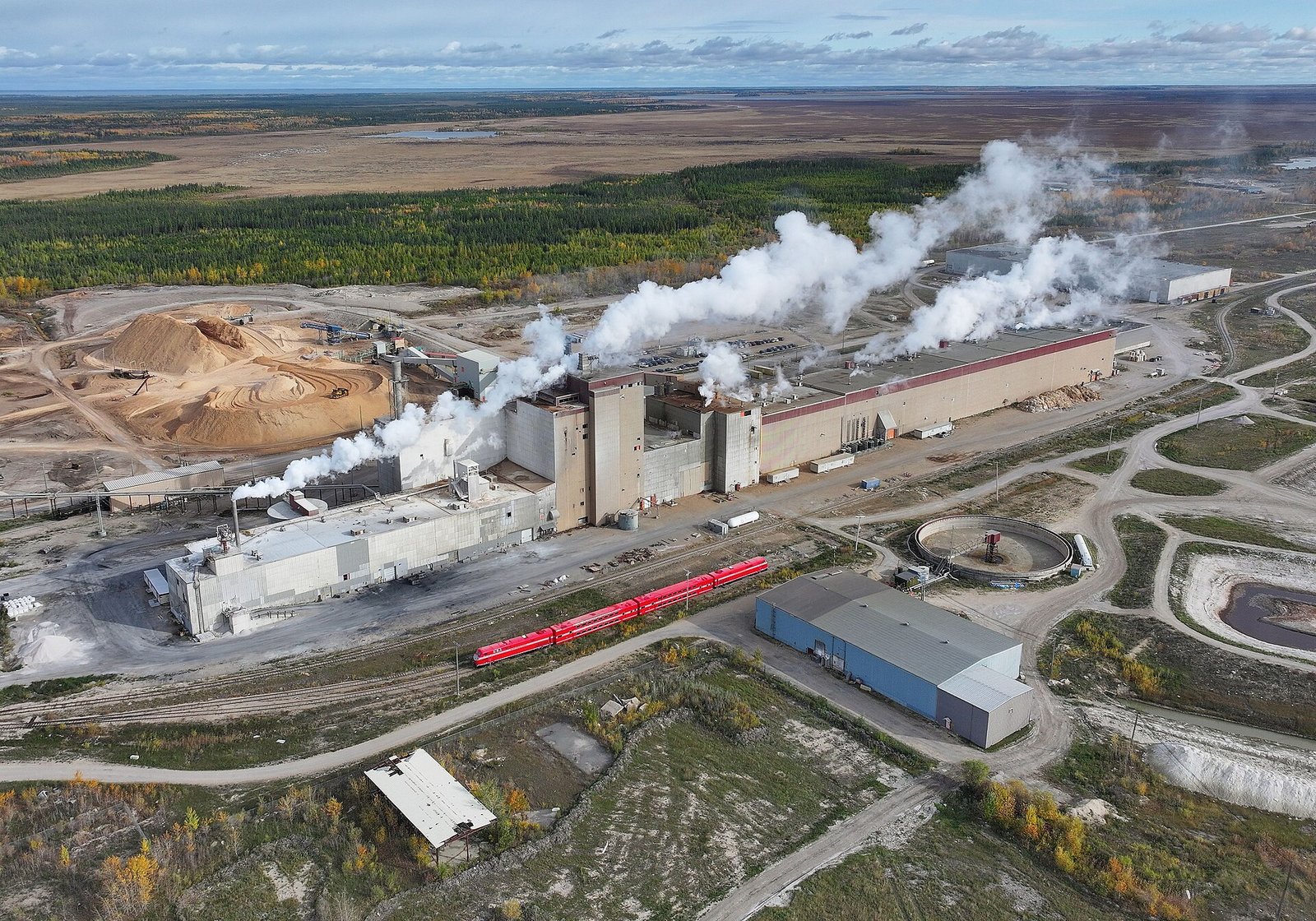 Papeterie industrielle vue de l’extérieur